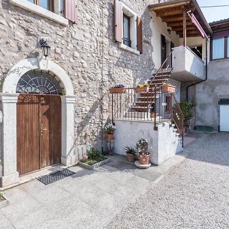 Corte Isabel Per 5 Garda
